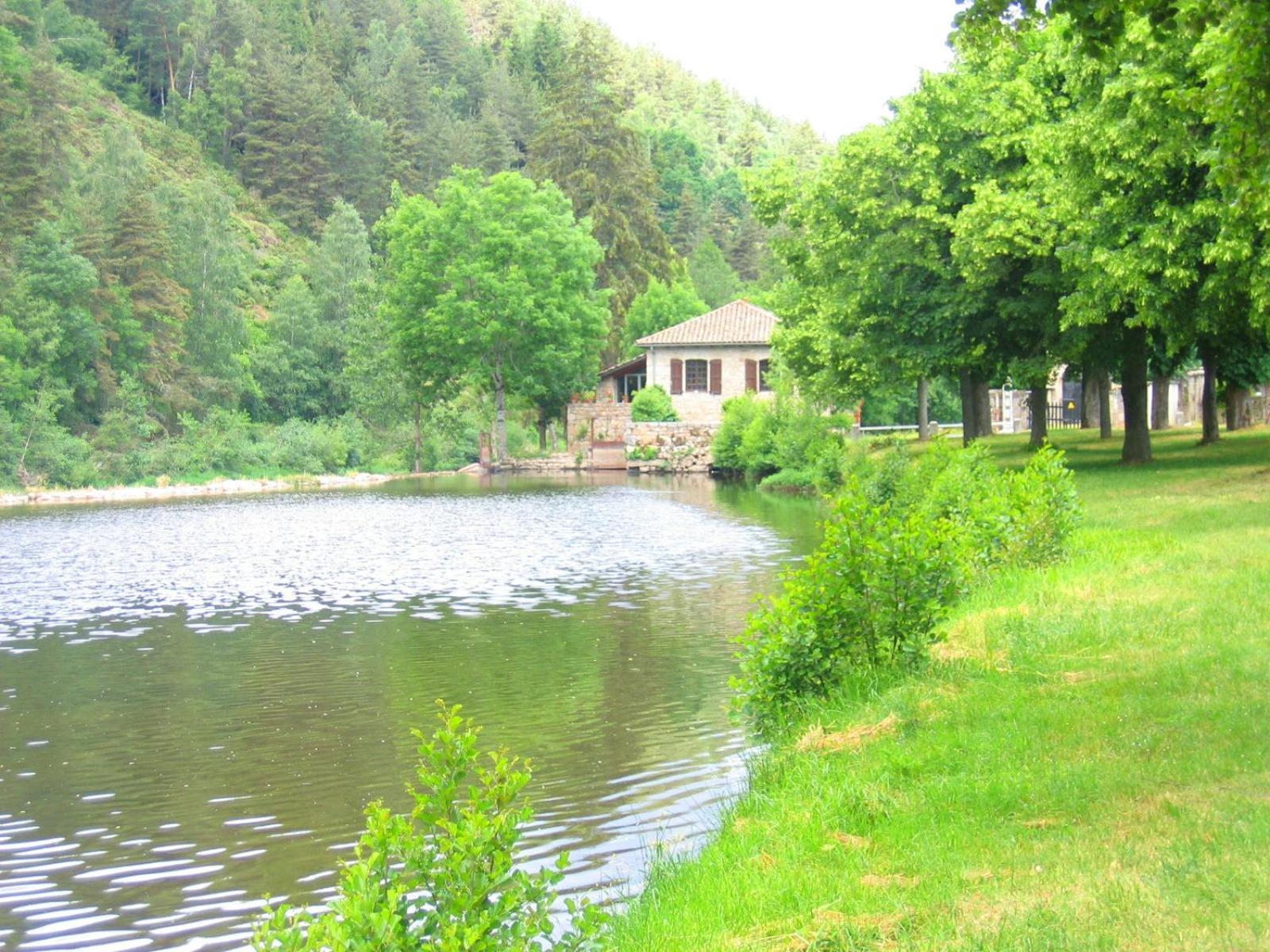 Lozere Aubrac Margeride Promo Apartment Saint-Alban-sur-Limagnole Екстериор снимка